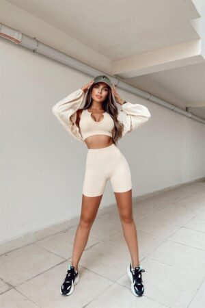 Lora Tight Set