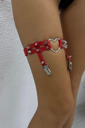 Love Çivili Bacak Aksesuar